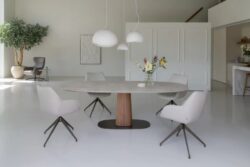 Bree's New World Storq eetkamertafel Japandi - Mobiel Interieur